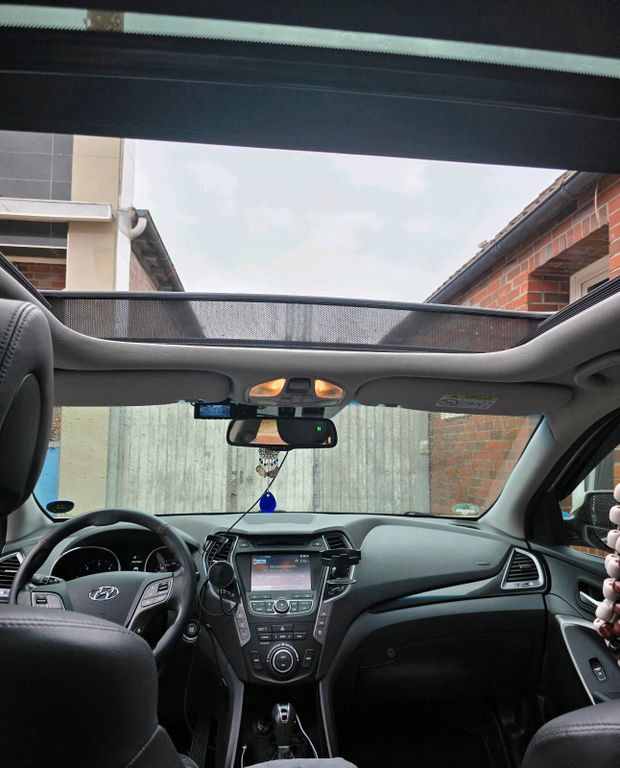 Image of Hyundai Grand Santa Fe
