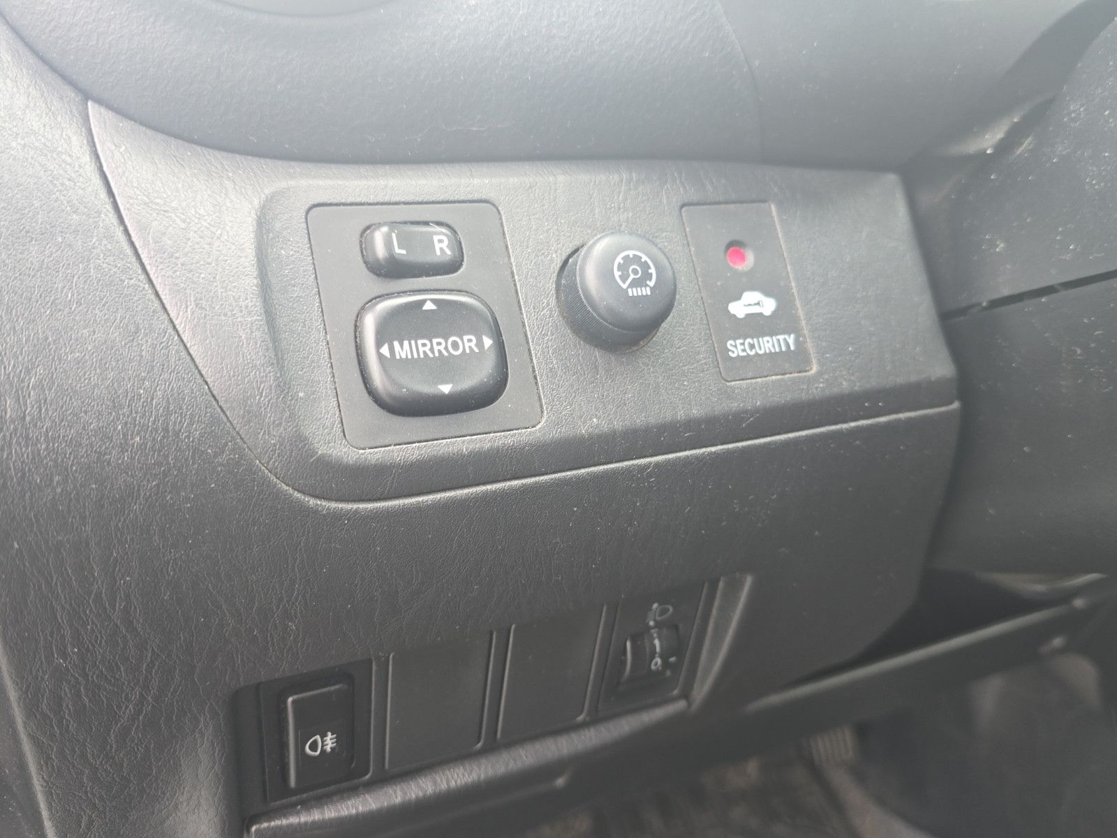 Fahrzeugabbildung Toyota RAV 4 RAV4 2.0 Edition 4X4 Allrad+Aus 1.Hand+AHK
