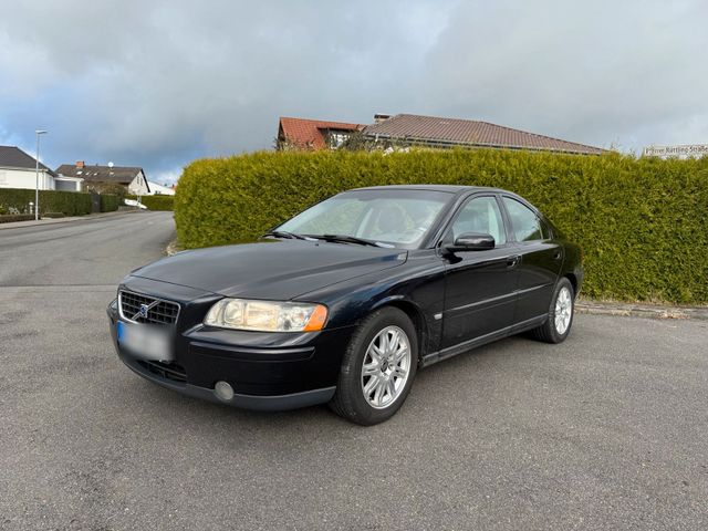 Volvo S60 2.4i Aut. |AHK| Standheizung | 8...