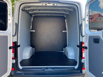 Volkswagen Crafter - 11