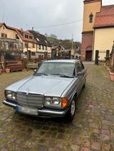 Mercedes-Benz Mercedes Benz 240D W123 - Mercedes-Benz 240: W123 240d