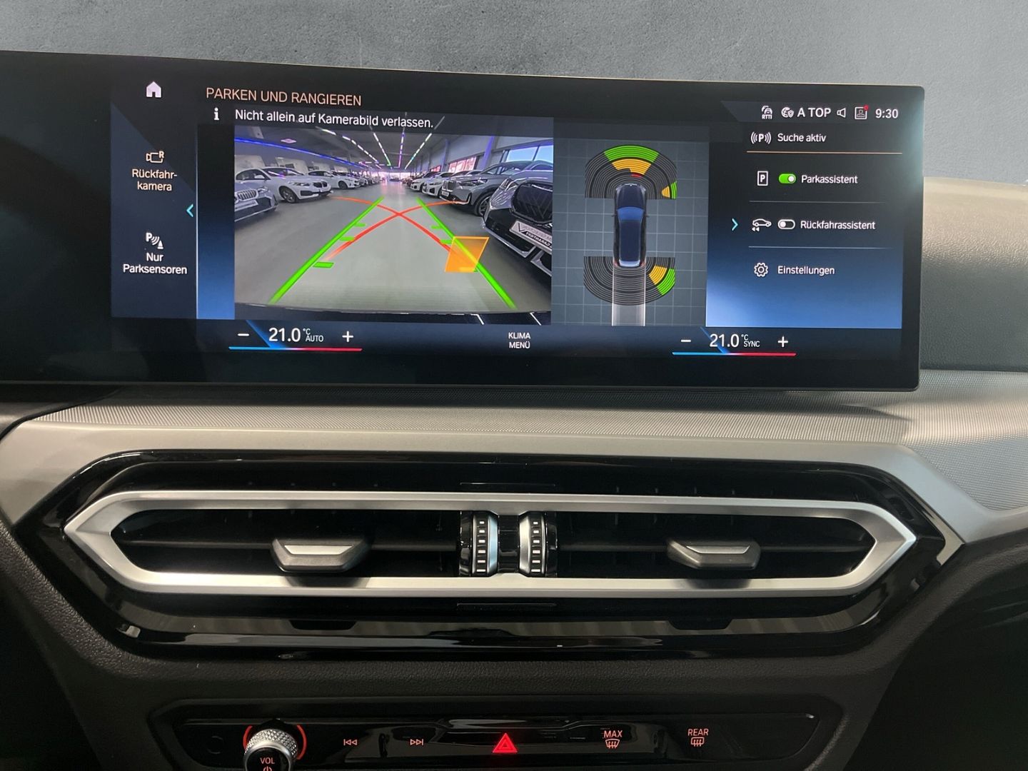 BMW 318 i TOURING AUTOMATIK LC PROF LED PDC KAMERA foto 17