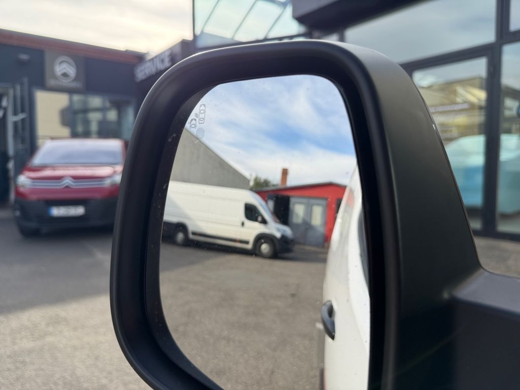 Fahrzeugabbildung Citroën Berlingo 1.5 Diesel 130 M EAT8 XTR