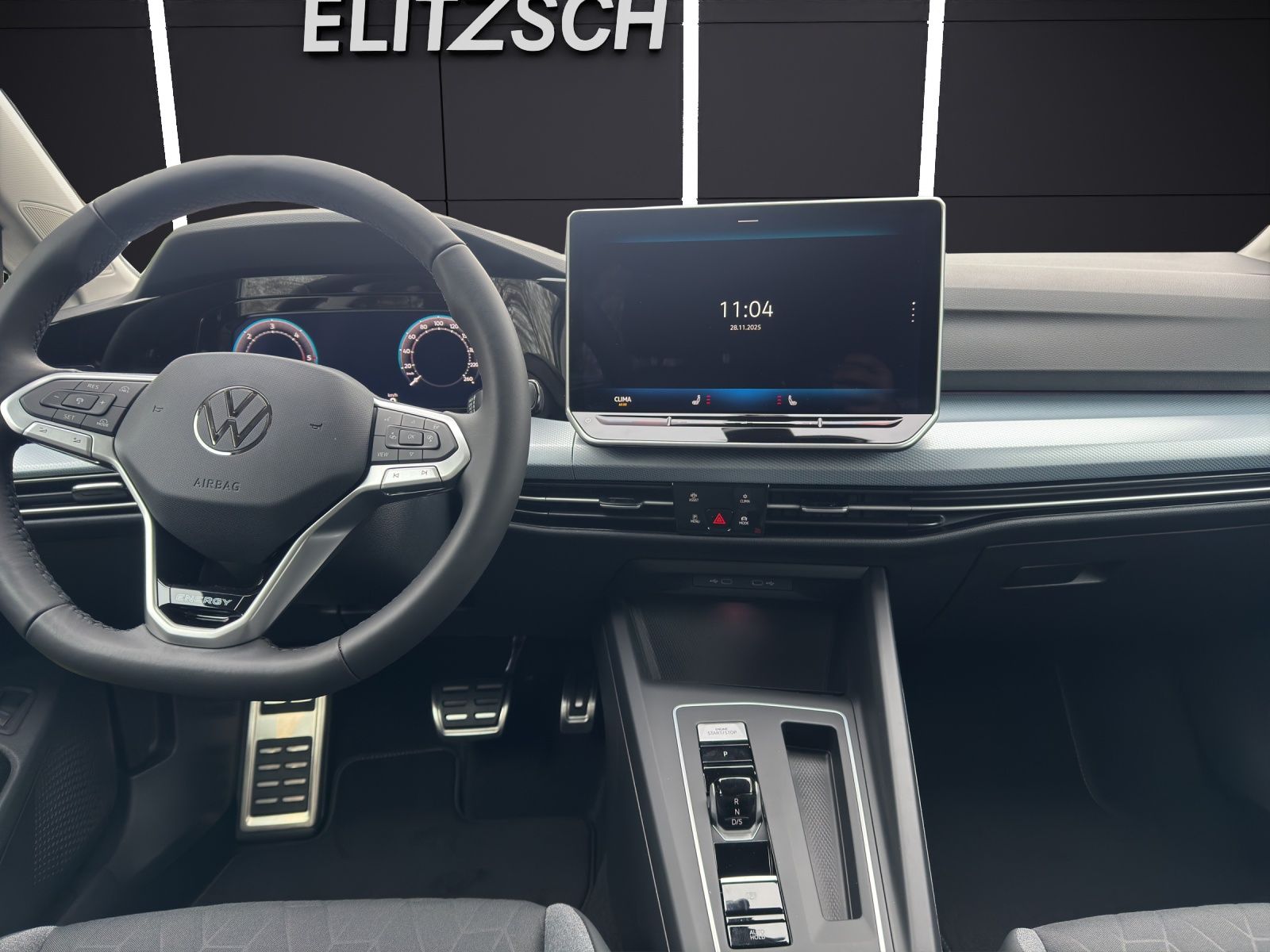 Fahrzeugabbildung Volkswagen Golf VIII Variant Energy TDI DSG LED ACC AHK SH