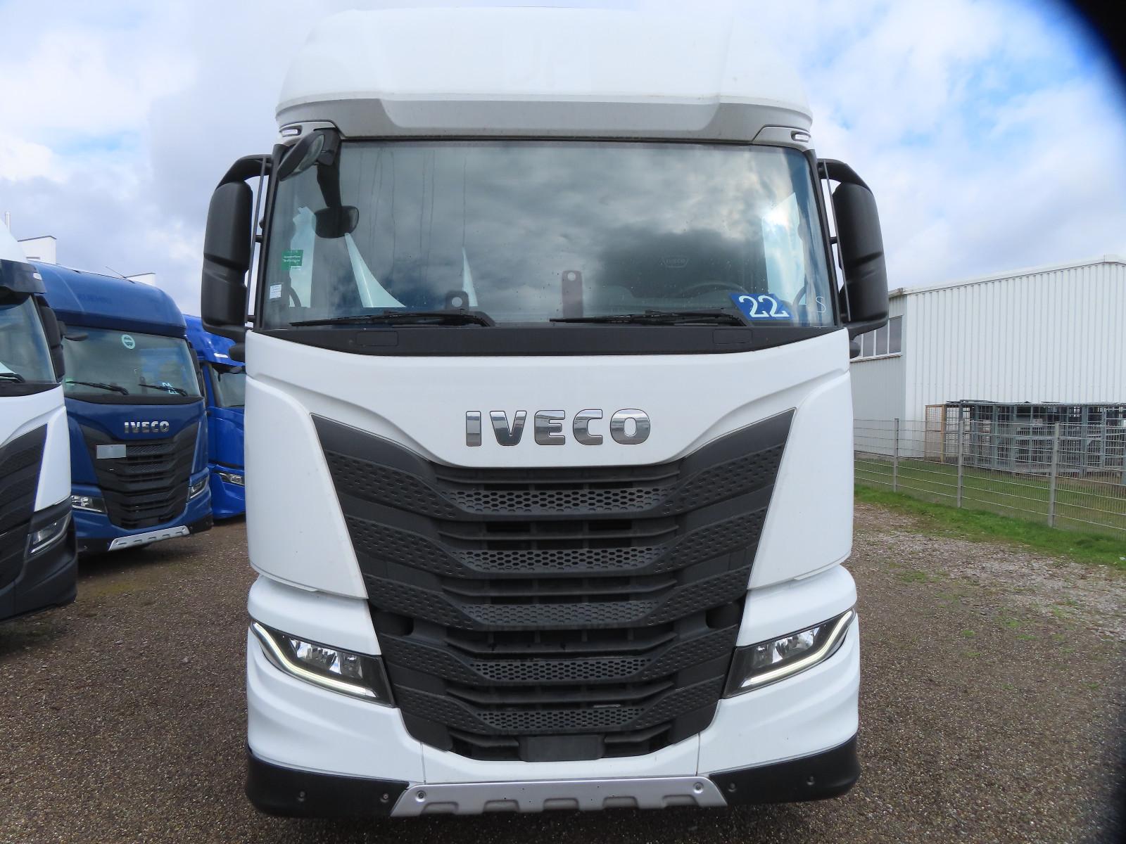 Iveco S-Way 490 Intarder FZ.22