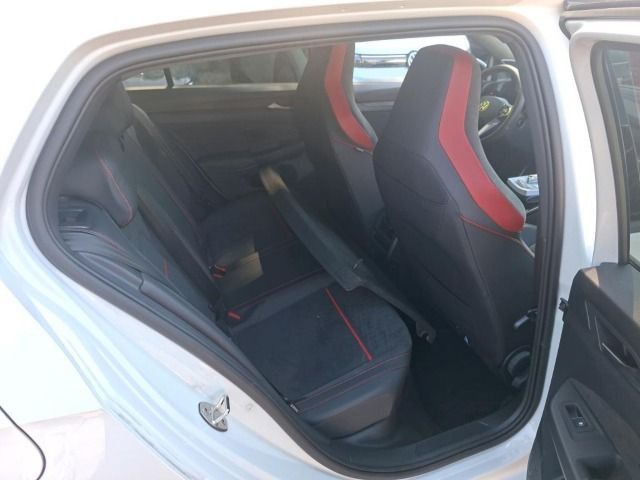 Volkswagen Golf - Bild 9