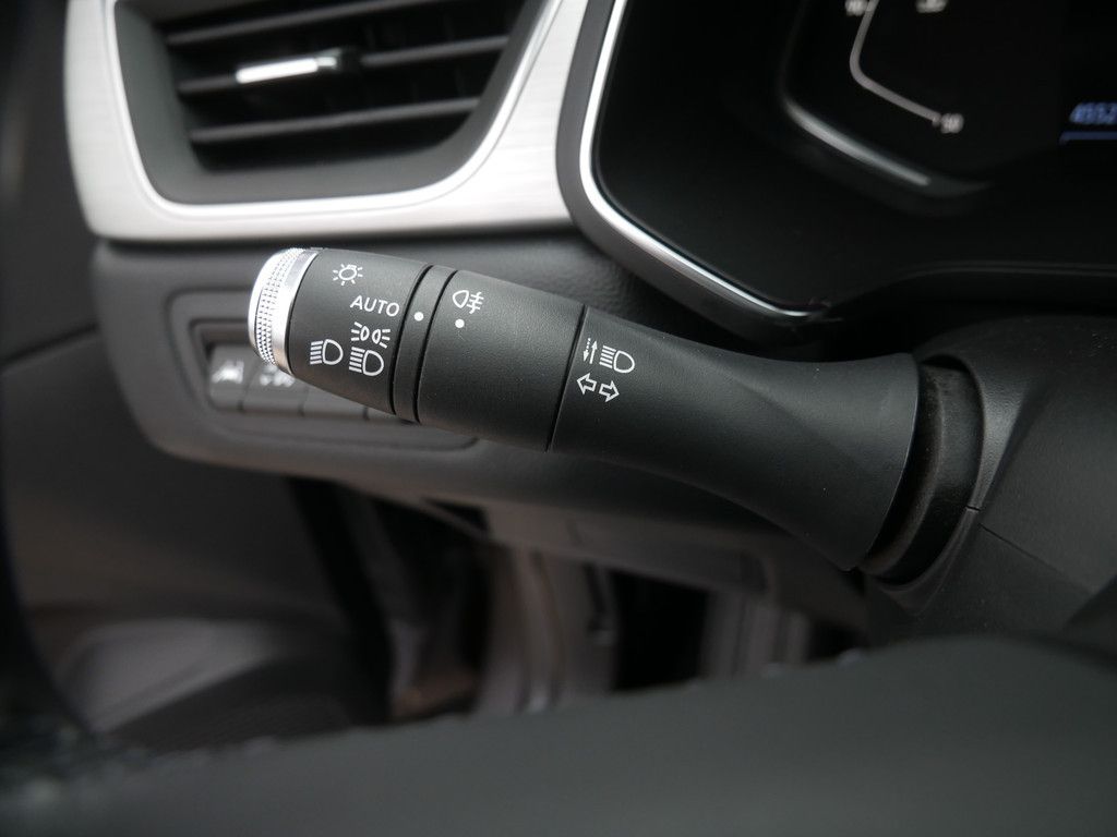 Fahrzeugabbildung Renault Captur Intens TCe 130 SHZ KAMERA NAVI AHK LED