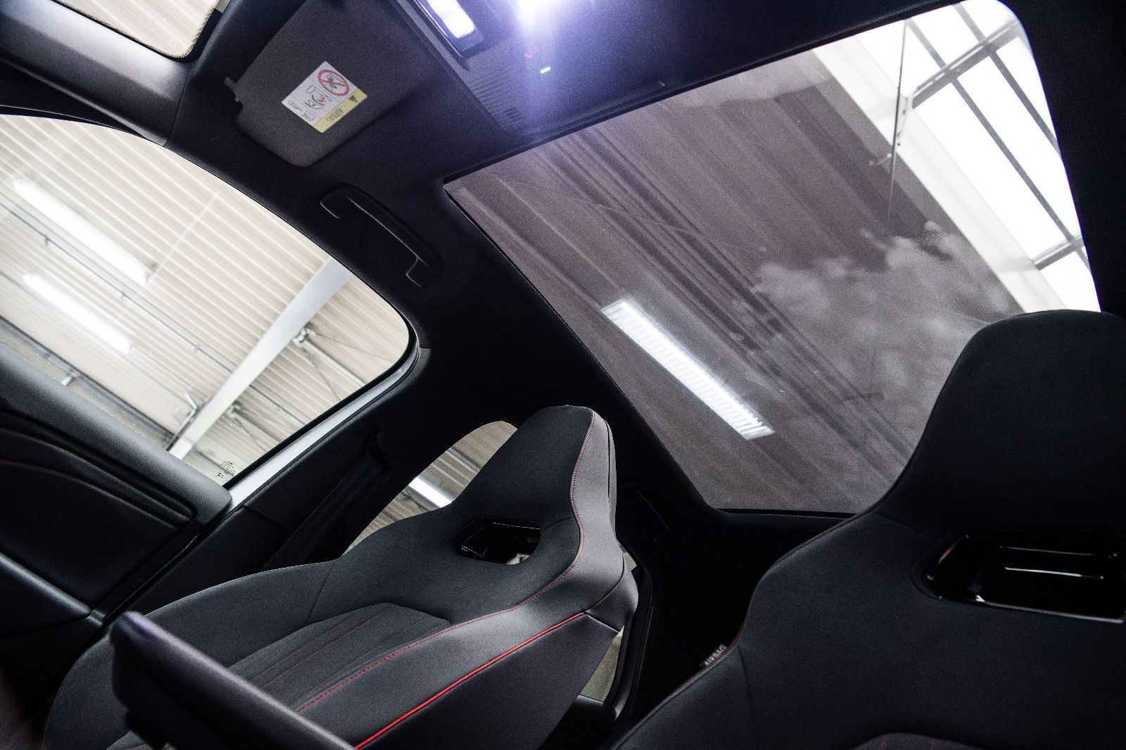 Fahrzeugabbildung Volkswagen ID.3GTX 210kW+Pano+Wäpu+AHK+MATRIX+LHZ+NAVI+ACC