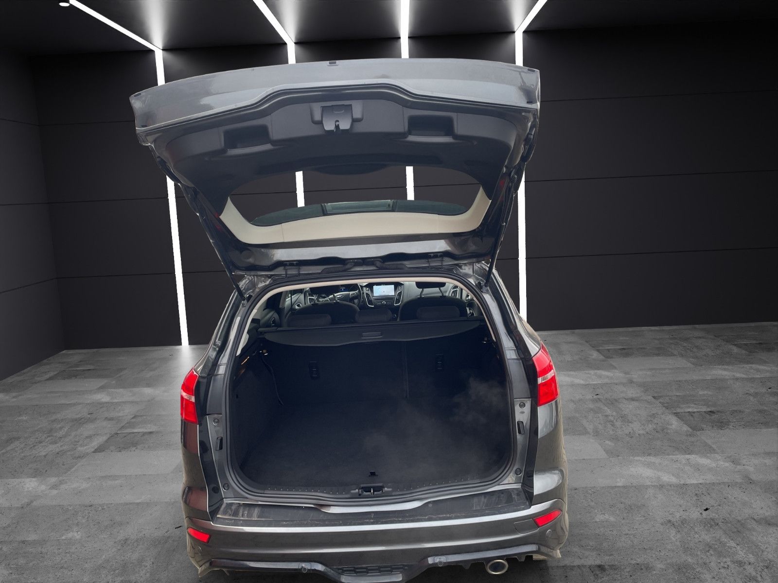 Fahrzeugabbildung Ford Focus Turnier*Sport*Kamera*SitzHZ*LenkradHZ*