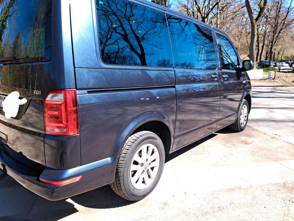 Image of Volkswagen T6 Multivan