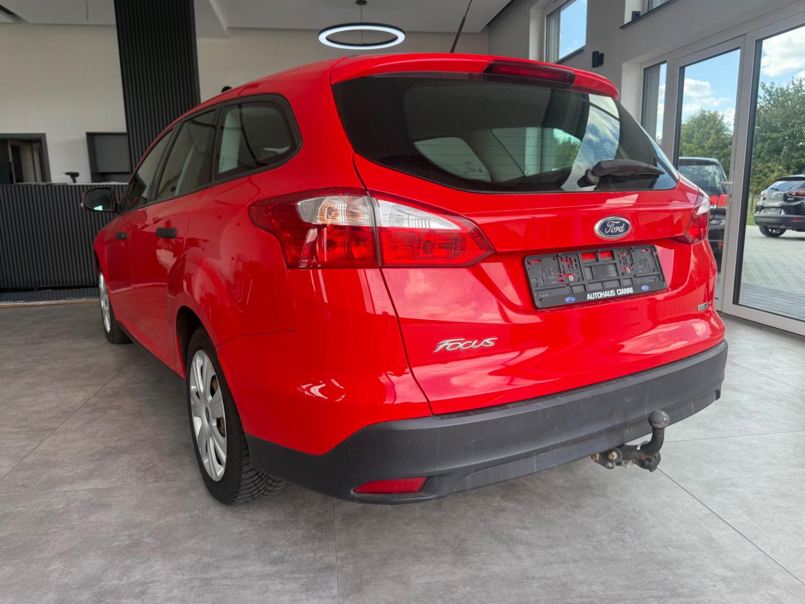 Ford Focus 2014 — photo 5