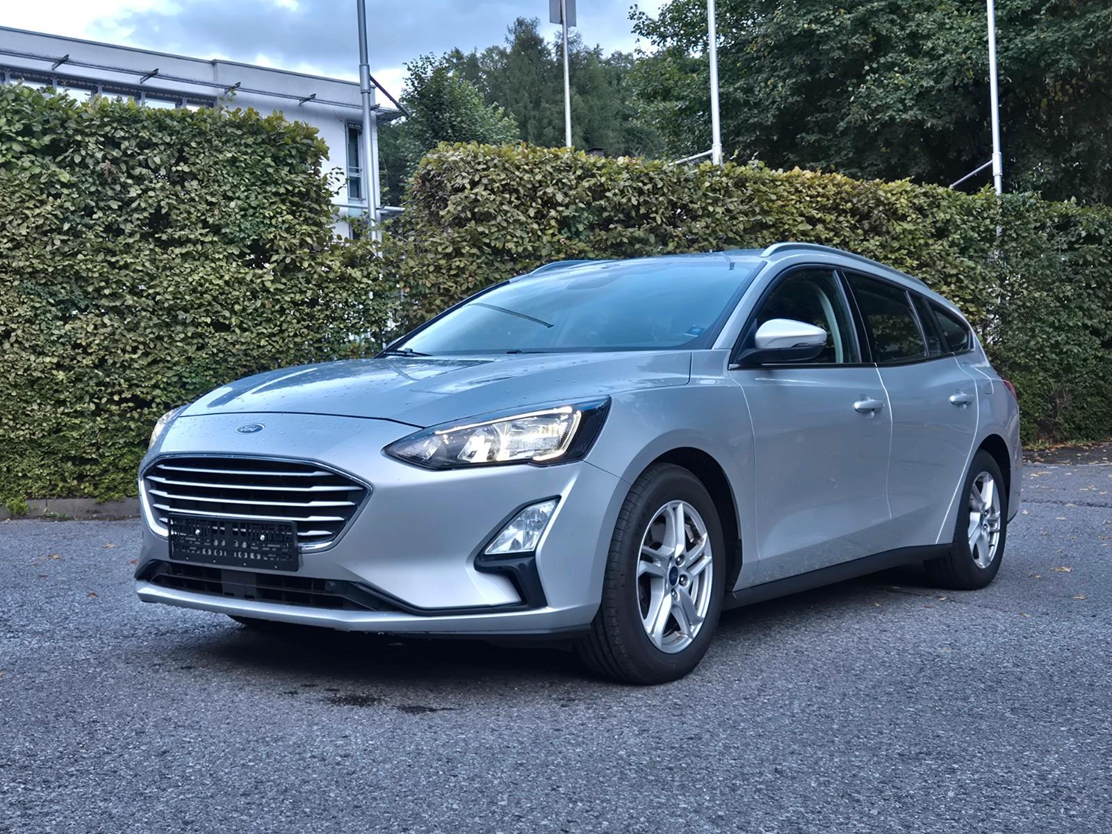Ford Focus Turnier Cool & Connect LED Carplay Sitzhzg