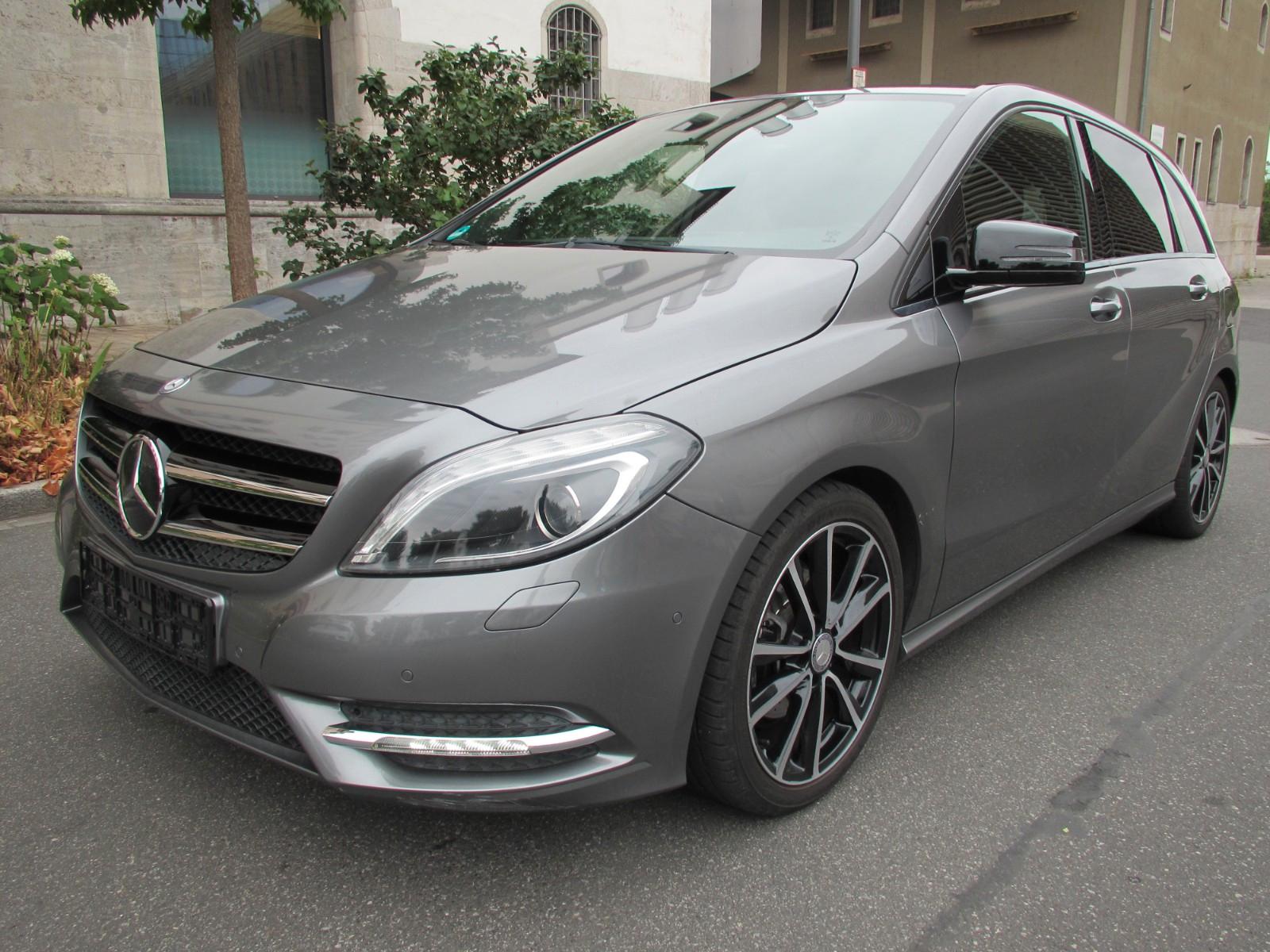 Mercedes-Benz B 180 Klima Alu PDC Xenon Navi Sitzheiz. BC CD