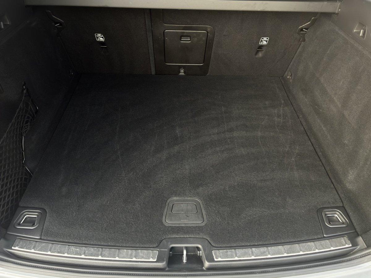 Volvo XC60 B5 Plus Black Edition AWD HUD PANO NAVI