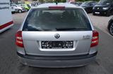 Skoda Octavia Combi 1.6 Ambiente Kein TÜV - Skoda Octavia aus 2007: Kombi