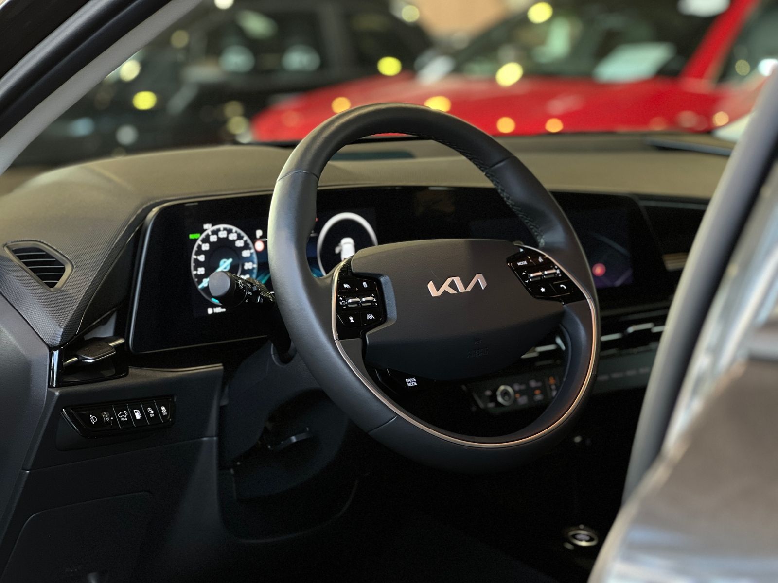 Fahrzeugabbildung Kia Niro Spirit PHEV Relax-Pack Tech-Pack HUD H&K
