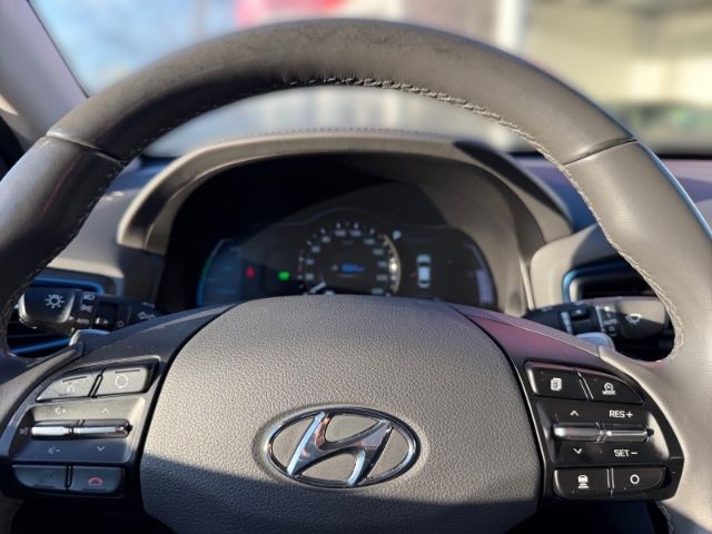 Fahrzeugabbildung Hyundai IONIQ Premium Hybrid Navi Leder Memory Sitze Sou