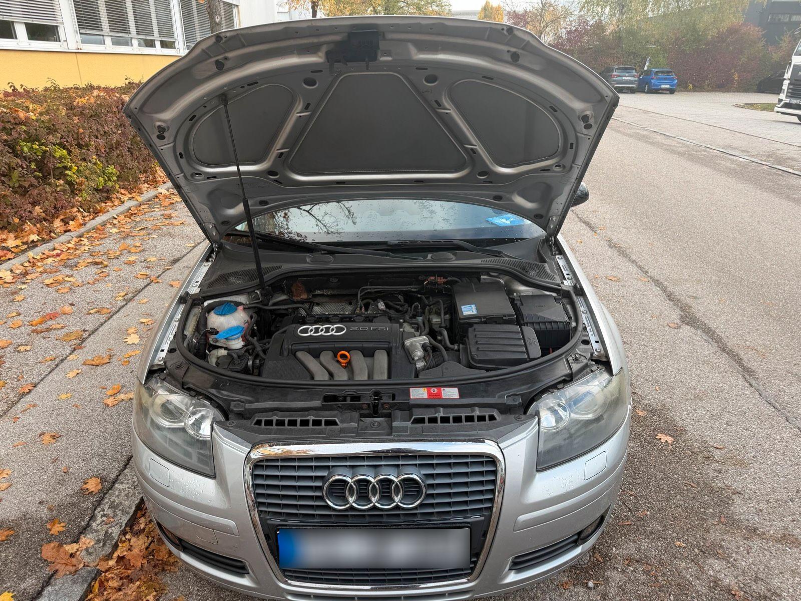 Audi A3 2005 — interior