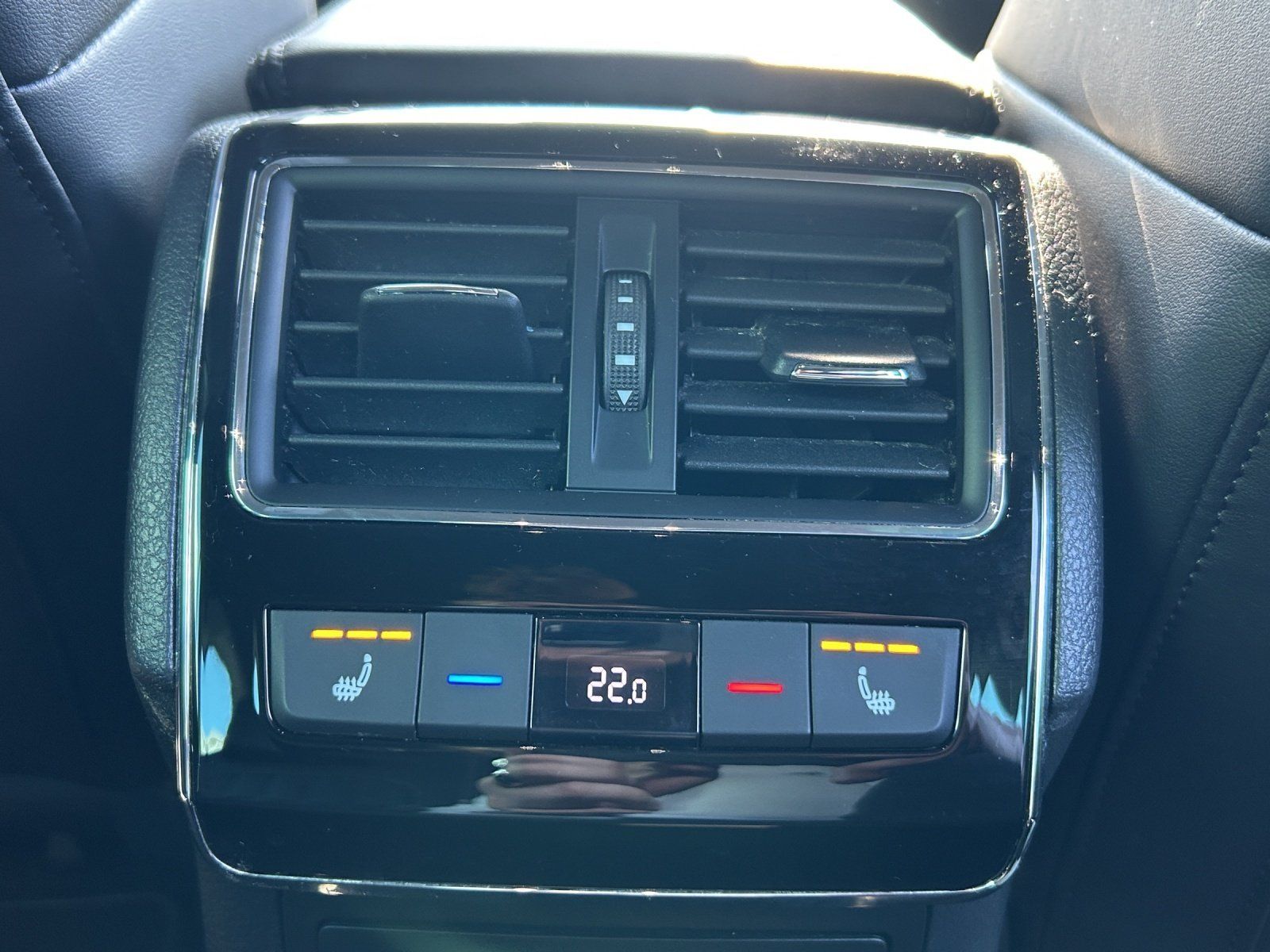 Fahrzeugabbildung SKODA Superb Combi 2.0 TDI L&K 4x4/ACC/360°CAM/VIRTUAL
