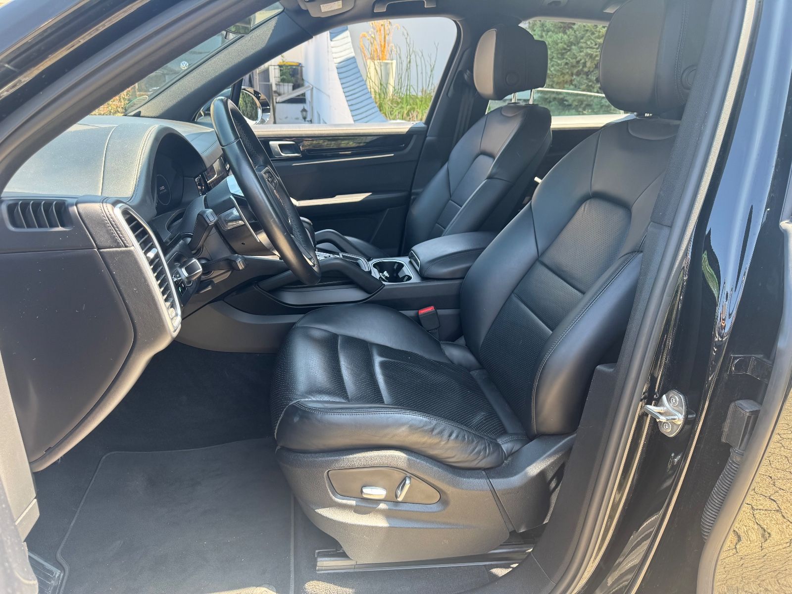 Porsche Cayenne LUFT LEDER NAVI+KAMERA  LED APPLE 1.HAND foto 12