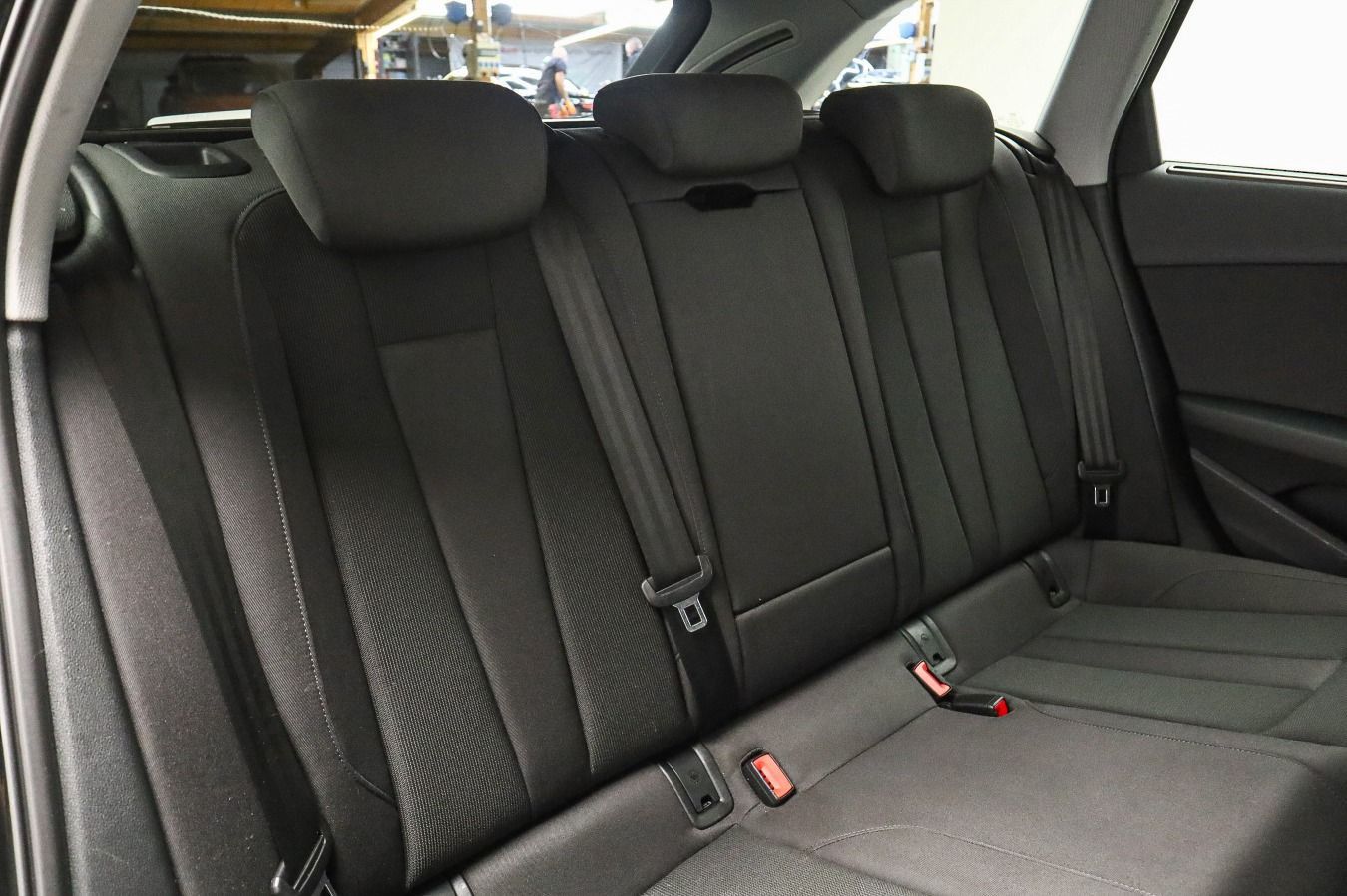 Audi A4 - Bild 21