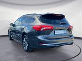 Ford Focus Turnier ST-Line EcoBoost Automatik Navi SH - Ford Focus mit Benzin-Antrieb: Geländewagen