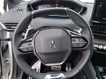 Peugeot 3008 GT 1.2 136 Kam.+KeyLess+LED+Navi+Pano+SD