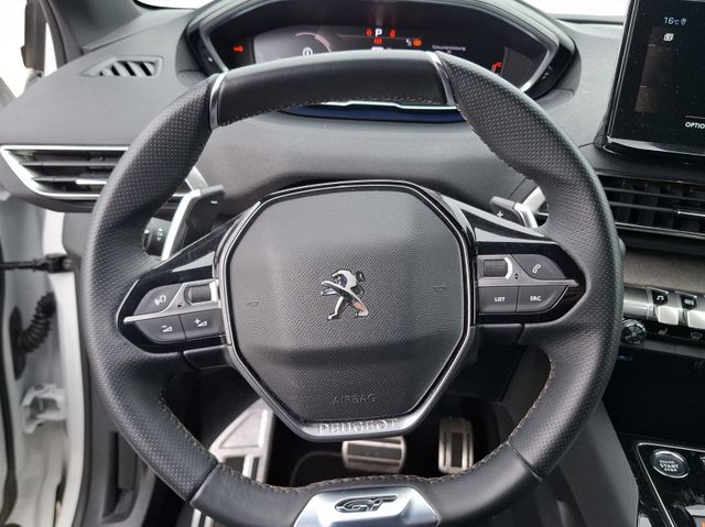 Peugeot 3008 GT 1.2 136 Kam.+KeyLess+LED+Navi+Pano+SD