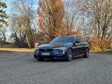 BMW 540i xDrive Touring TÜV NEU Massage Harman K. - blaue BMW 540