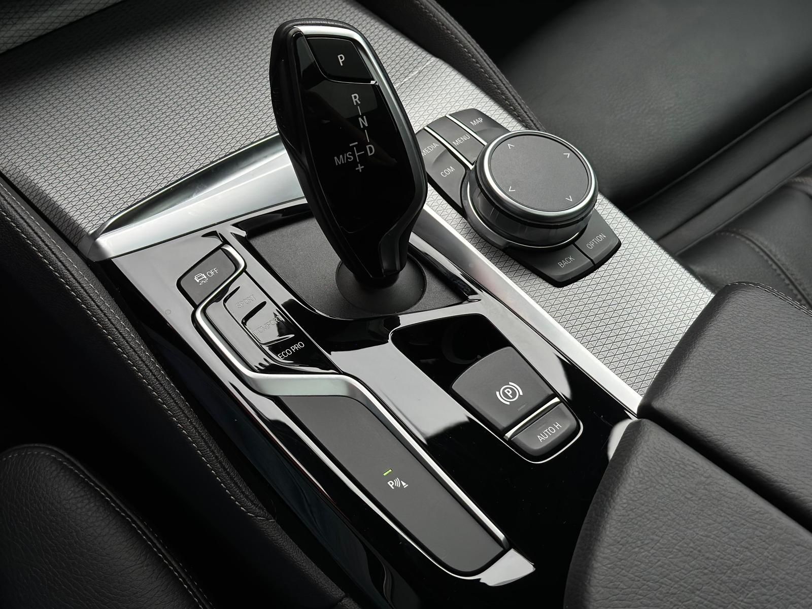 BMW 520d xDRIVE M SPORT SHADOW* LED#SHZ#PANO#KEY#DAB - Image 16