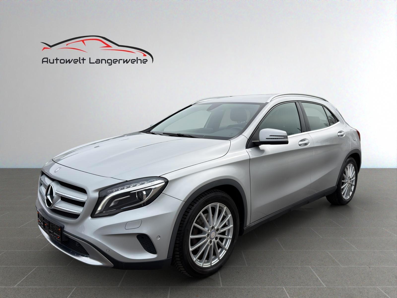 Mercedes-Benz GLA 180*Navi*PDC*SHZ*AHK*2.Hand*Tüv Neu*
