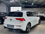 Volkswagen Golf VIII 2.0 TSI GTI*VIRTUAL*KAMERA*MWST*1.Hnd - Volkswagen Golf mit Benzin-Antrieb: 1.2