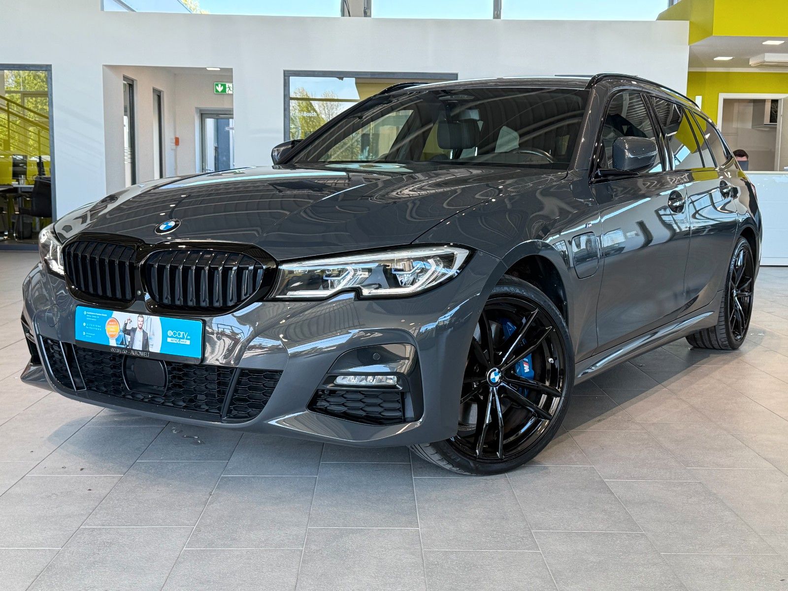 BMW 330e Touring xDrive M Sport