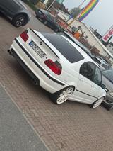 BMW 328i - - BMW 328 aus 2000: 328i