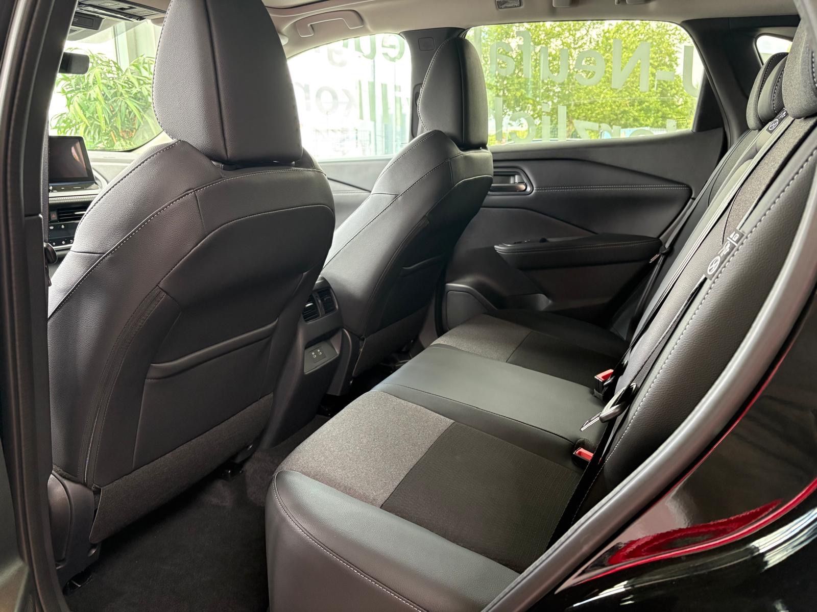 Fahrzeugabbildung Nissan Qashqai 1.3 DIG-T  158PS Xtronic N-Connecta
