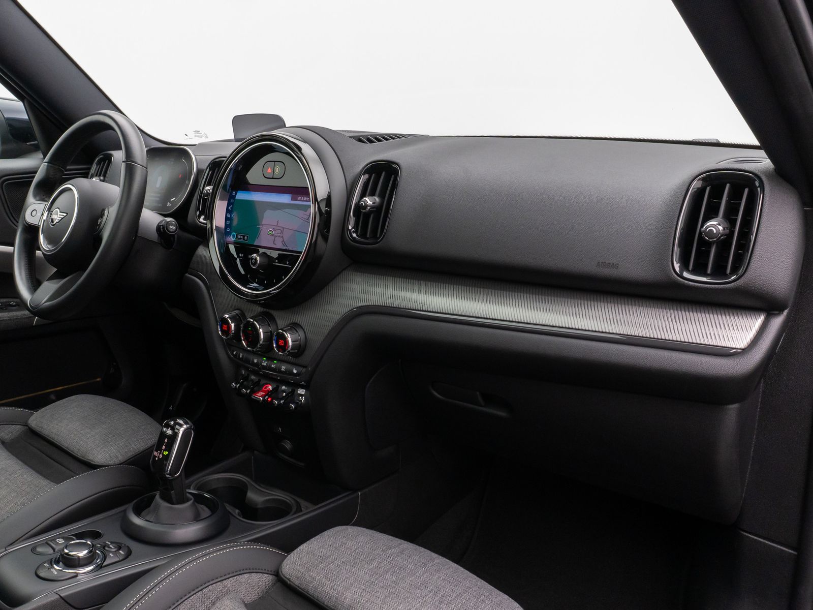 Fahrzeugabbildung MINI Cooper Countryman HUD Panorama Kamera Sportsitze
