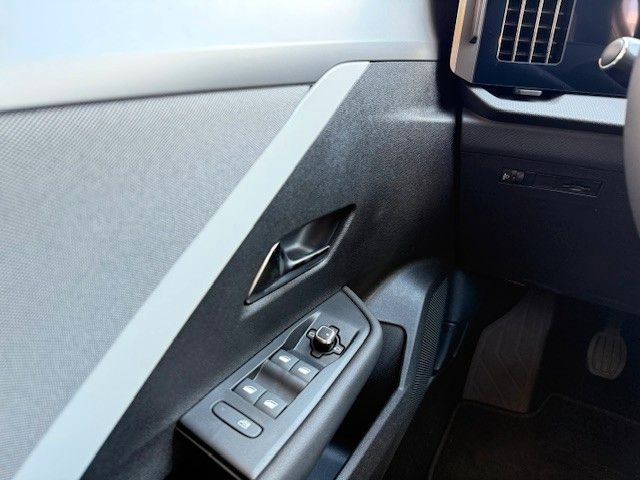 Fahrzeugabbildung Opel Astra L Edition 130PS Navi/Kamera/SHZ!