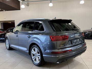 Audi Q7 - 6