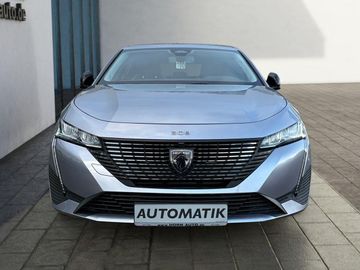 Peugeot 308 - 8