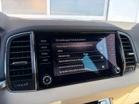 Skoda Karoq 1.5 TSI DSG Style 1.HD NAVI LEDER PANO AHK bei Autohaus Landmann & Maier OHG