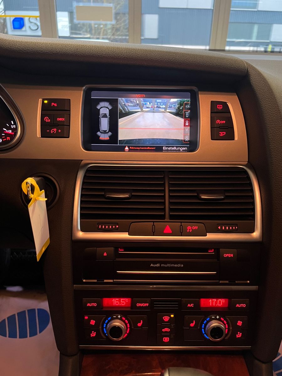 Fahrzeugabbildung Audi Q7 3.0 TDI quattro * 1.HAND * 7.Sitzer *