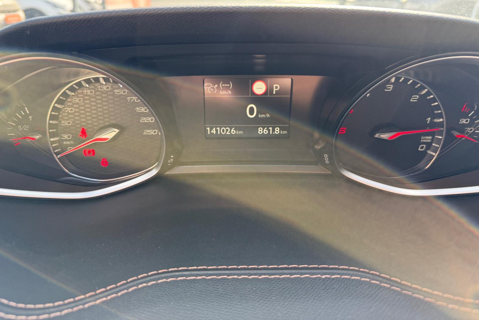Peugeot 308 SW GT Diesel Pano Navi Kamera SHZ Alcantara