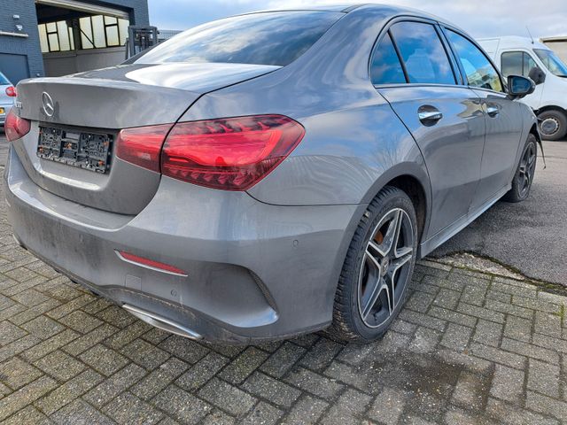 Mercedes-Benz A 200 A -Klasse Lim. A 200/AMG/Autom/Navi/DAB...