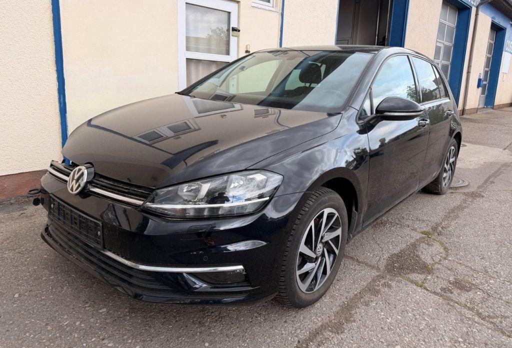 Volkswagen Golf 1.0 TSI Join