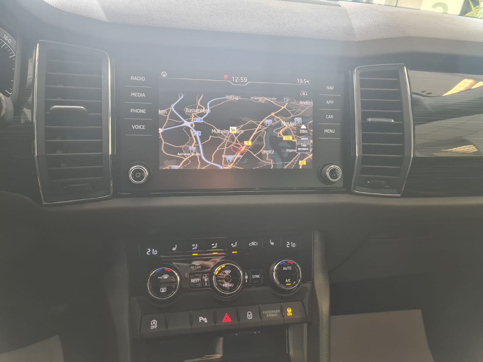 Fahrzeugabbildung SKODA Kodiaq Style / KAMERA / LED / NAVI / AHK