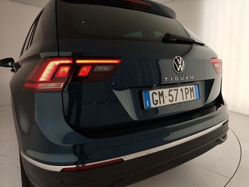 Volkswagen Tiguan - 10