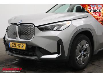 2025 BMW IX1 — миниатюра 11