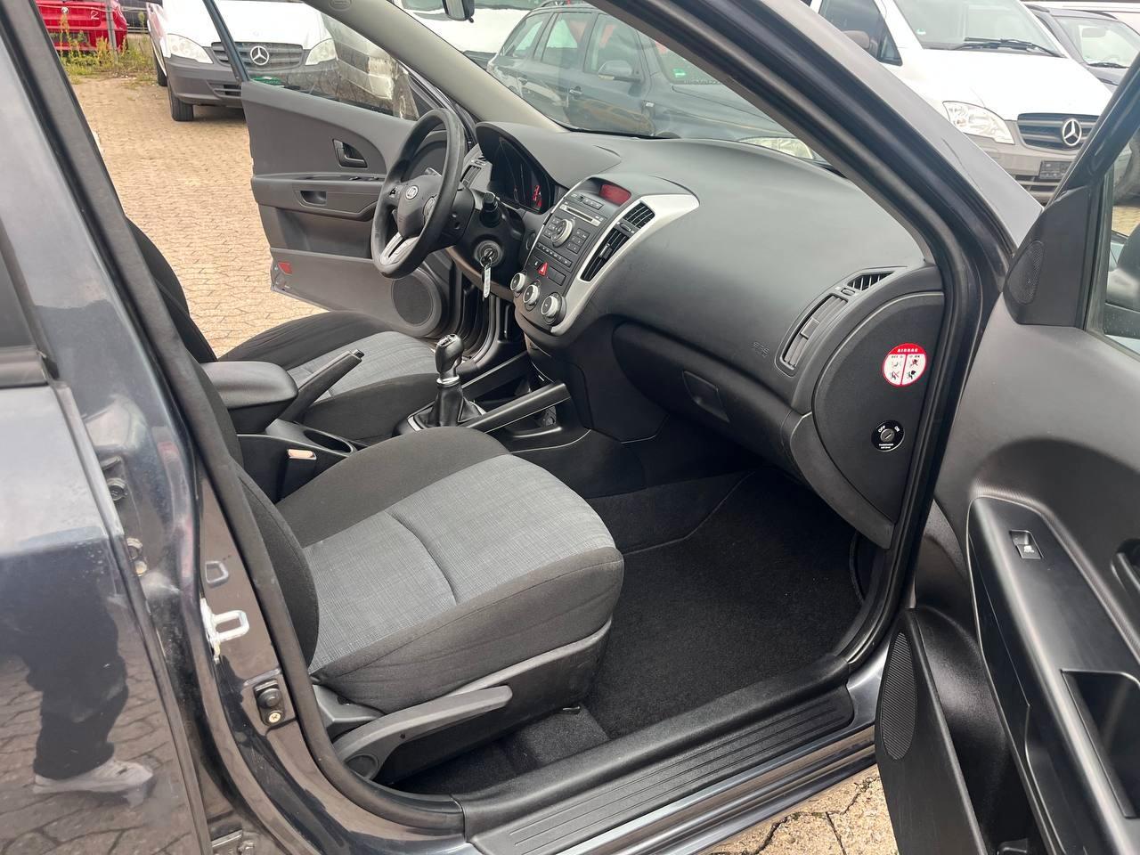 Kia ANDERE Ceed Sportswagon Vision