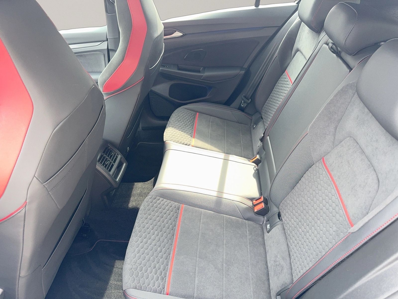 Golf VIII GTI Clubsport, IQ.Drive Paket, Harman-