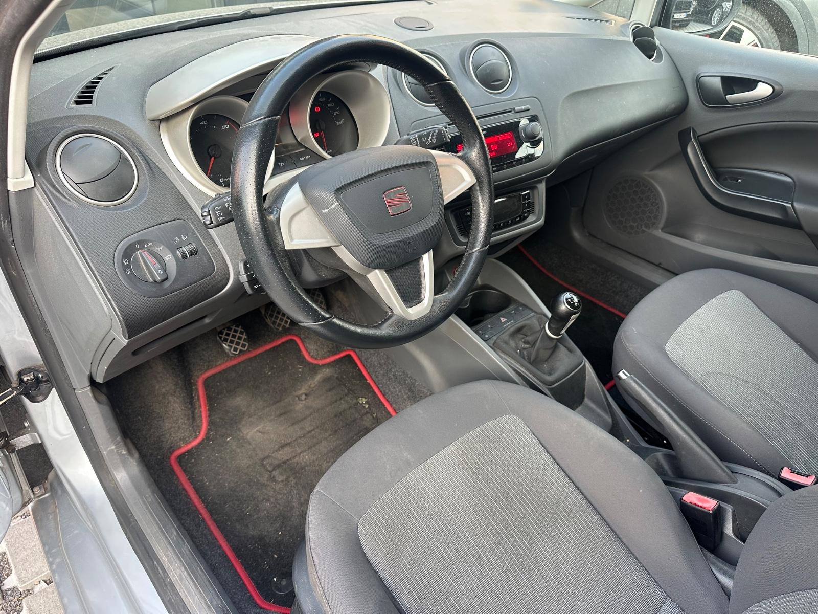 Seat Ibiza 2011 — photo 14